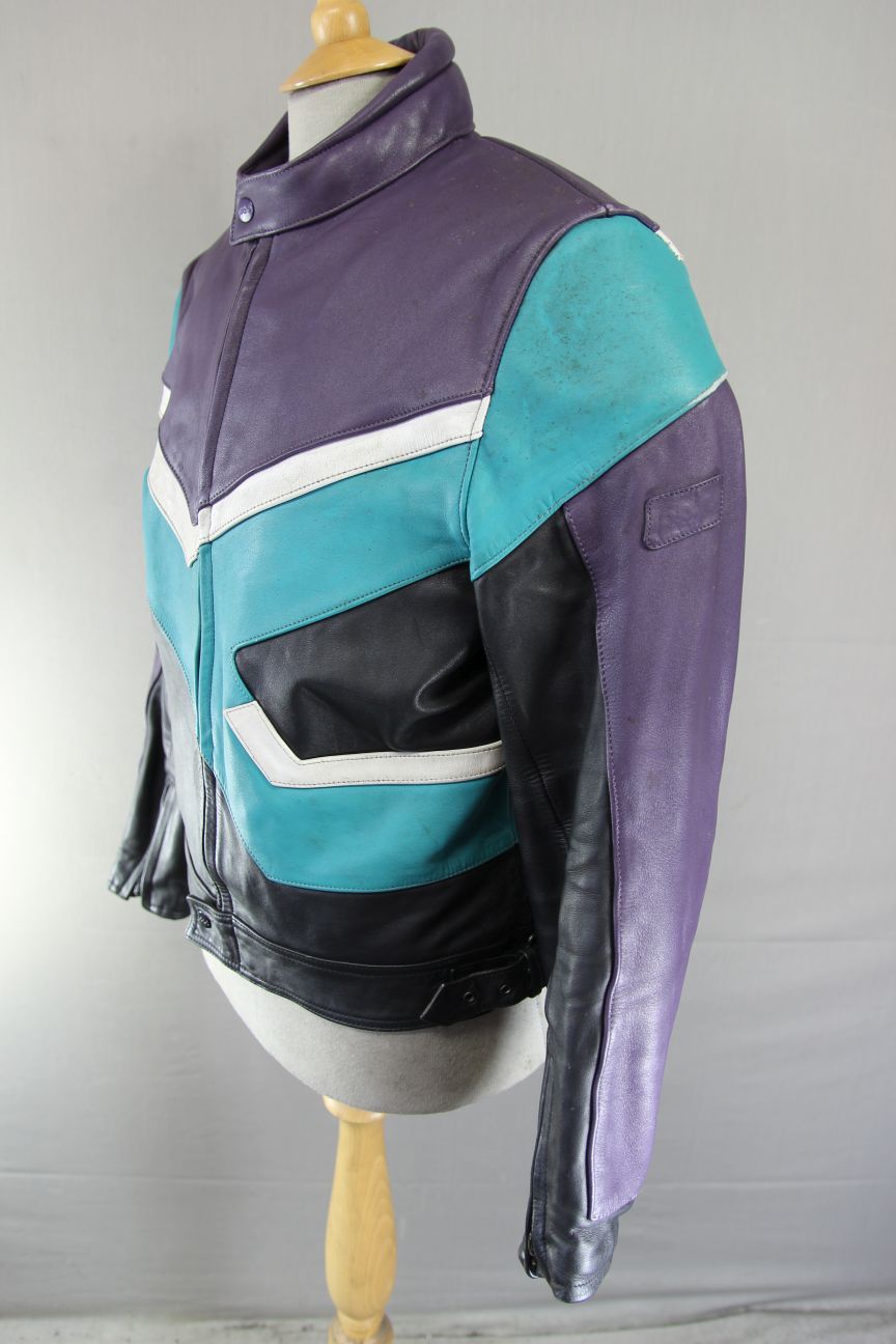 VINTAGE POLO SPORTS PURPLE, BLACK, TURQUOISE & WHITE LEATHER BIKER JACKET 40 IN