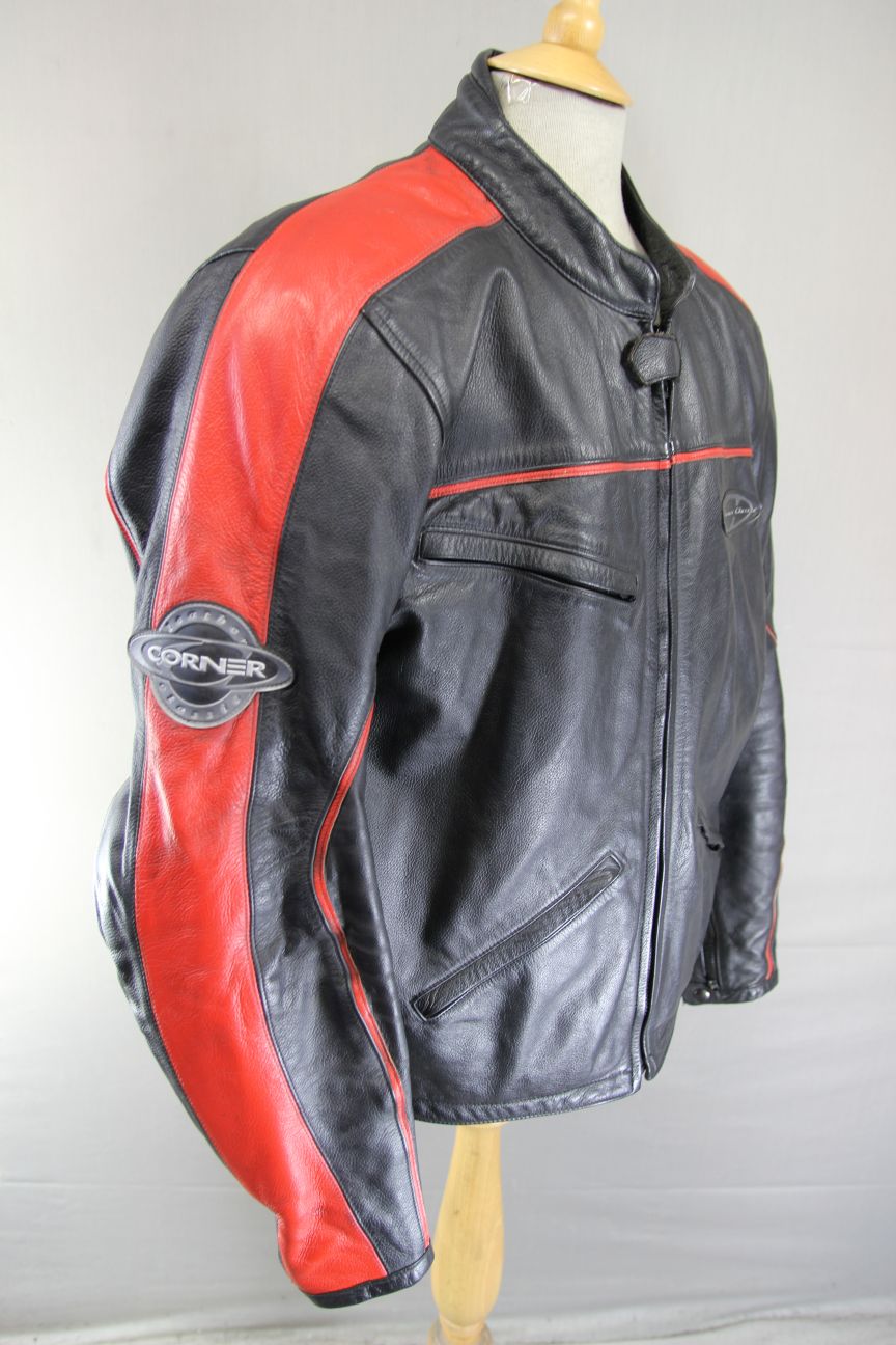 CORNER CLASSIC BLACK & RED LEATHER BIKER JACKET + ARMOUR/THERMAL LINING 48-50 IN