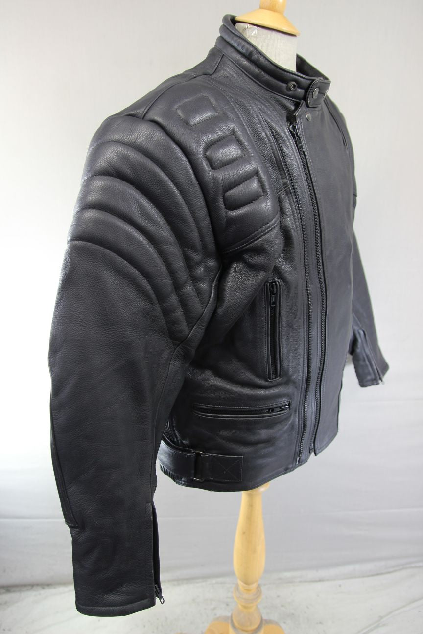 RICHA BLACK LEATHER BIKER JACKET WITH BACK, SHOULDER & ELBOW CE ARMOUR 46-48 IN