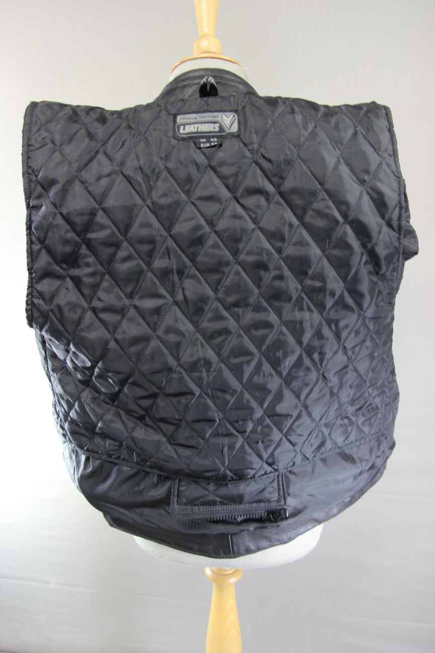 FRANK THOMAS BLACK LEATHER BIKER JACKET + BACK PROTECTOR & THERMAL LINING 36-38"
