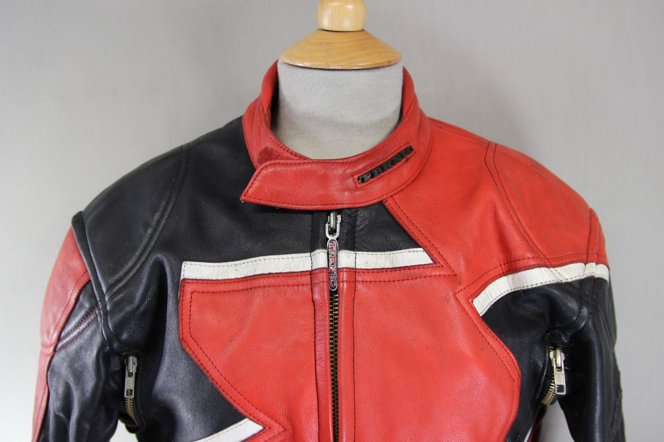 VINTAGE TEKNIC BLACK, RED & WHITE LEATHER BIKER JACKET 38-40 INCH CHEST