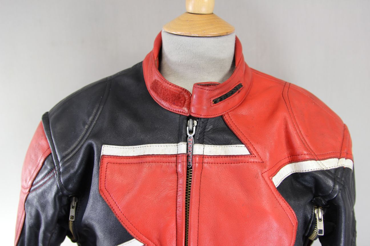 VINTAGE TEKNIC BLACK, RED & WHITE LEATHER BIKER JACKET 38-40 INCH CHEST