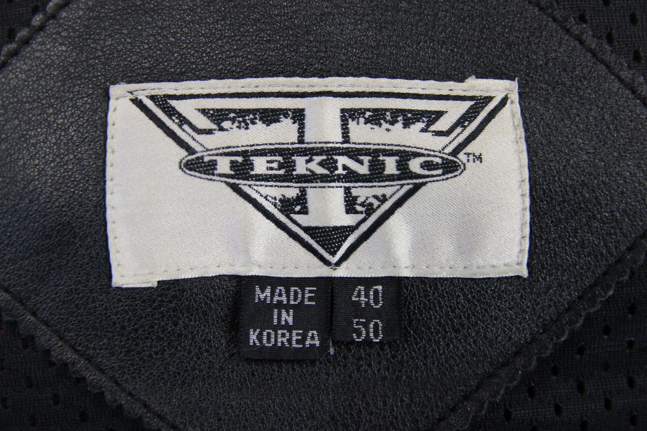 VINTAGE TEKNIC BLACK, RED & WHITE LEATHER BIKER JACKET 38-40 INCH CHEST