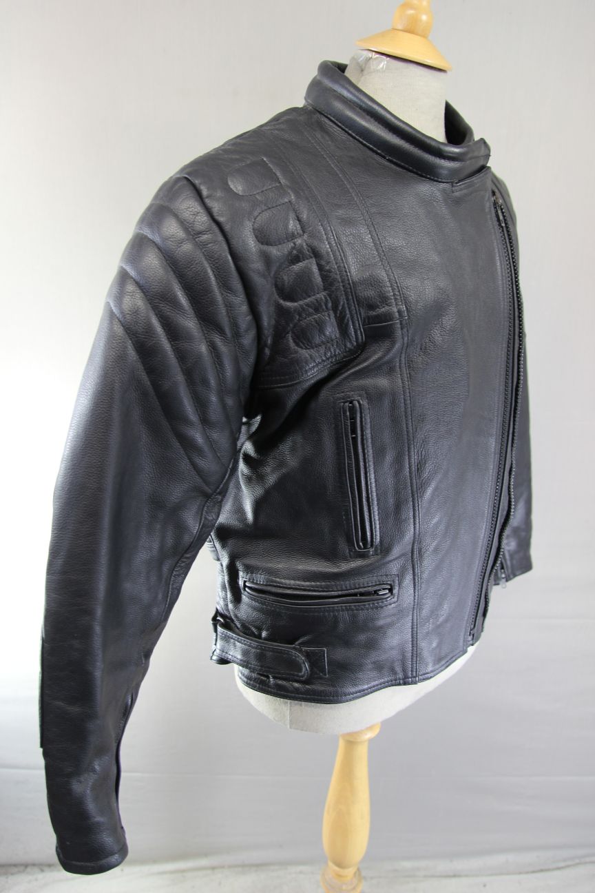 LADIES CLASSIC BLACK LEATHER BIKER JACKET 40-42 INCH CHEST/SIZE 18