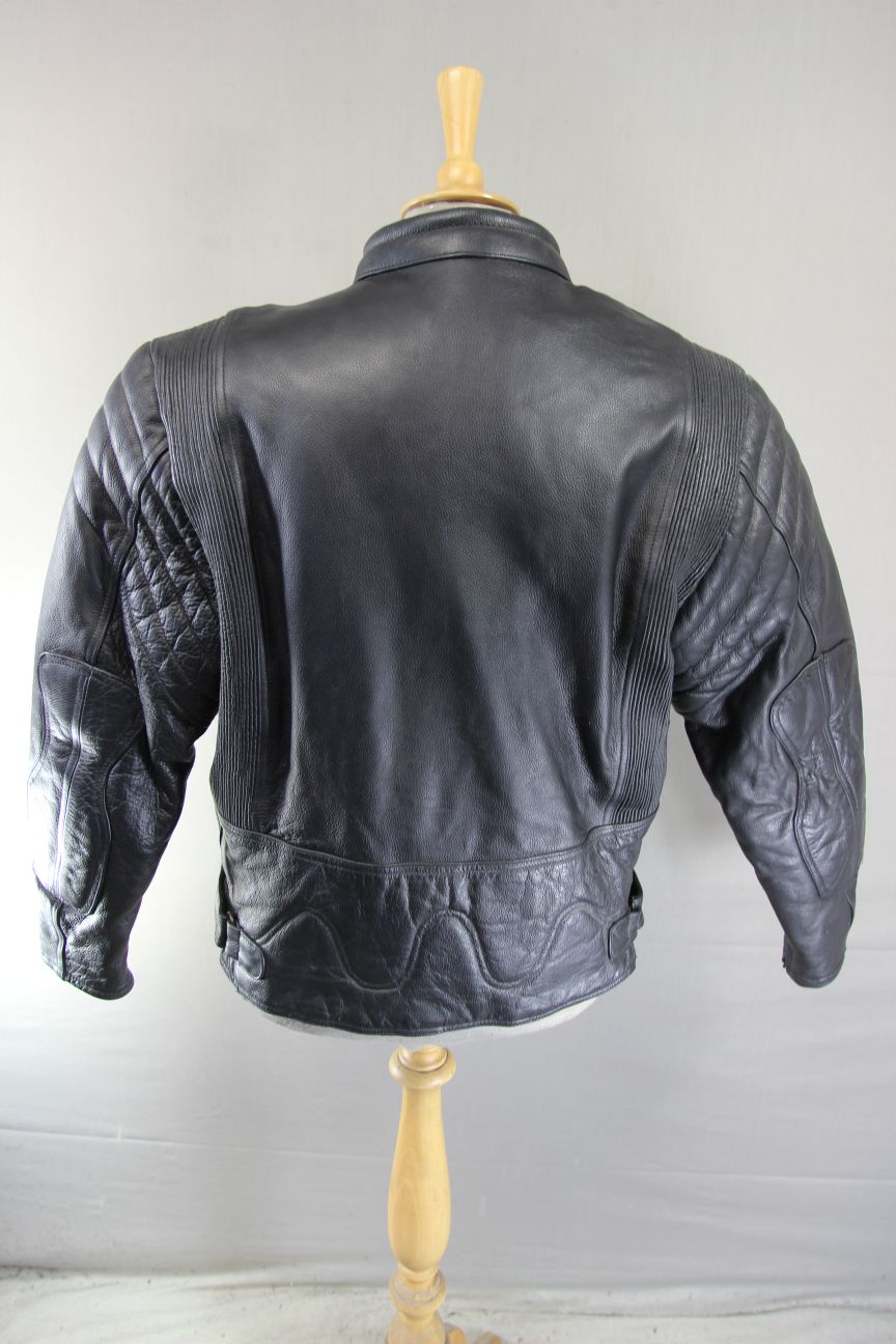 LADIES CLASSIC BLACK LEATHER BIKER JACKET 40-42 INCH CHEST/SIZE 18