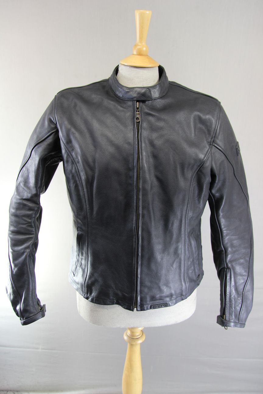 EXERO BLACK LEATHER BIKER JACKET WITH CE ARMOUR & THERMAL LINING: SIZE 18