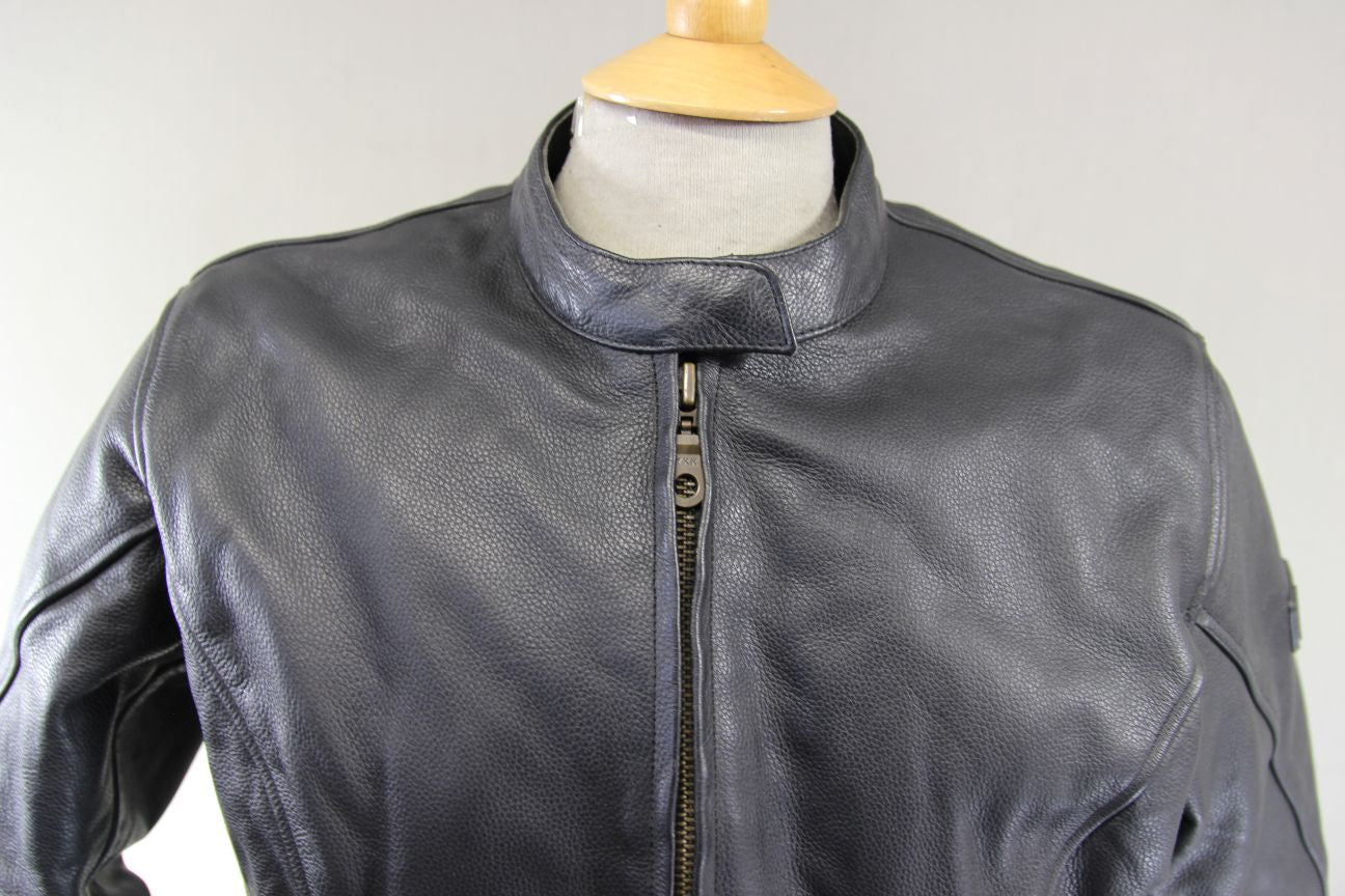 EXERO BLACK LEATHER BIKER JACKET WITH CE ARMOUR & THERMAL LINING: SIZE 18