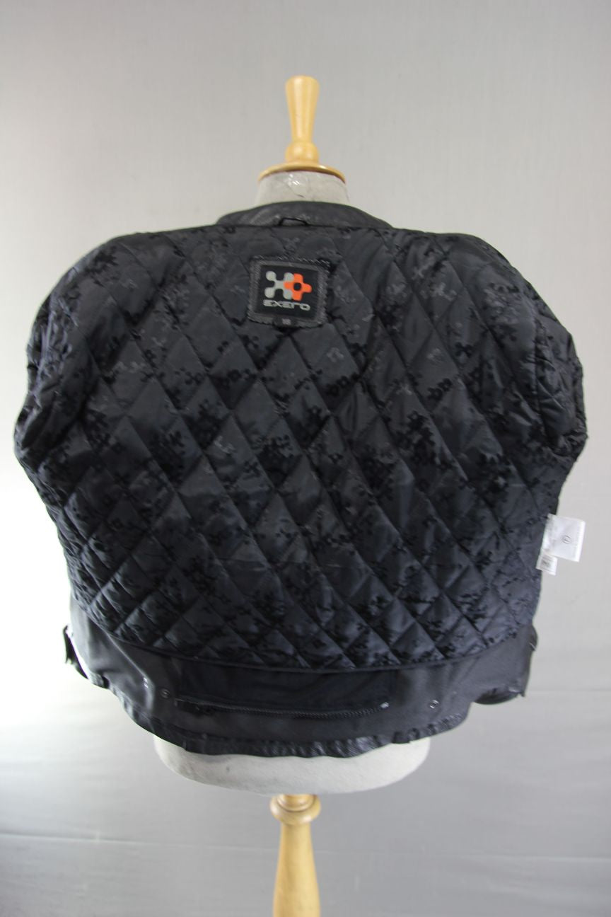 EXERO BLACK LEATHER BIKER JACKET WITH CE ARMOUR & THERMAL LINING: SIZE 18