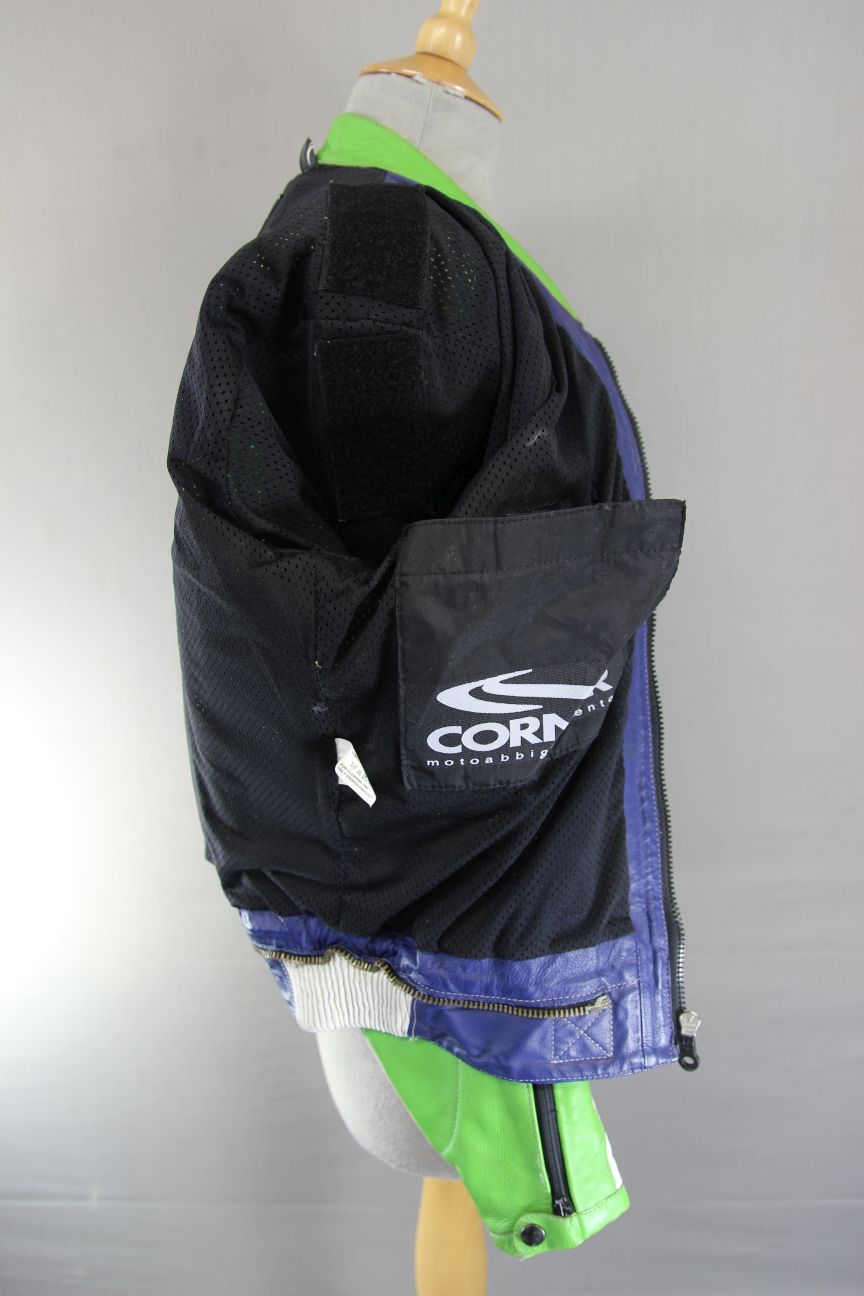 CORNER RACING/SPORTS BLUE, GREEN & WHITE LEATHER BIKER JACKET: 38-40 INCH CHEST
