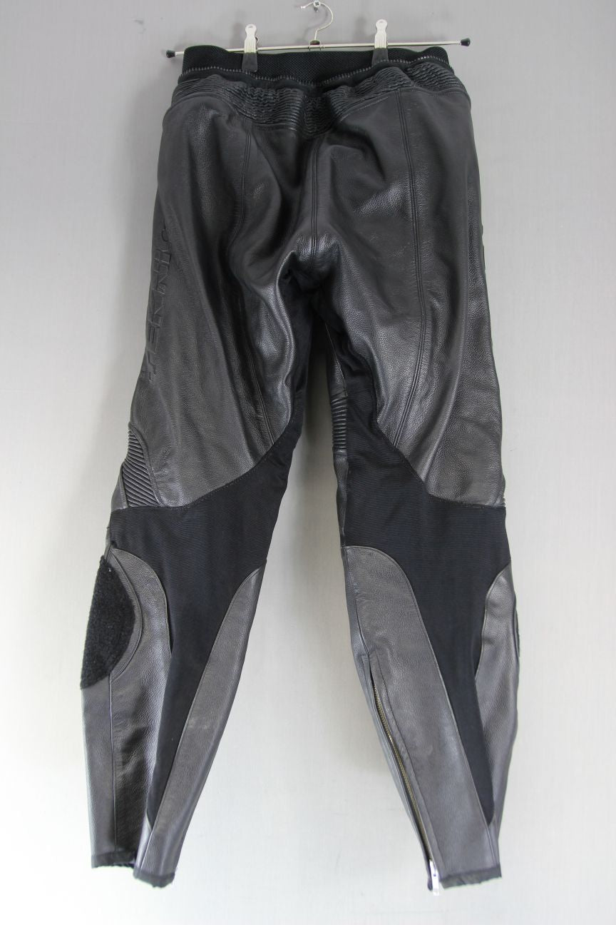 TEKNIC LEATHER BIKER TROUSERS + CE KNEE ARMOUR SIZE 14: WAIST 30/INSIDE LEG 29IN