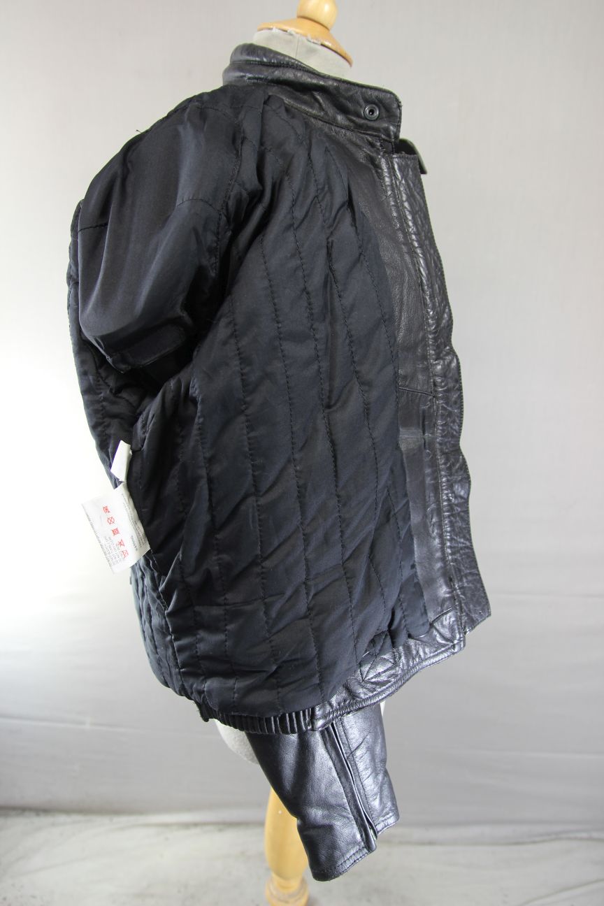 ASHMAN BLACK COWHIDE LEATHER BIKER JACKET + BACK & SHOULDER PROTECTORS: SIZE 18