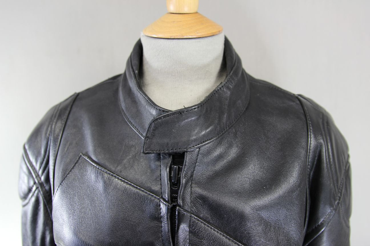 BRITISH DESIGNED RHINO BLACK COWHIDE LEATHER BIKER JACKET + PROTECTORS 40-42 IN