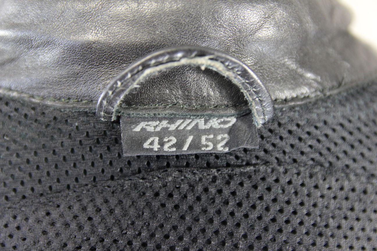 BRITISH DESIGNED RHINO BLACK COWHIDE LEATHER BIKER JACKET + PROTECTORS 40-42 IN