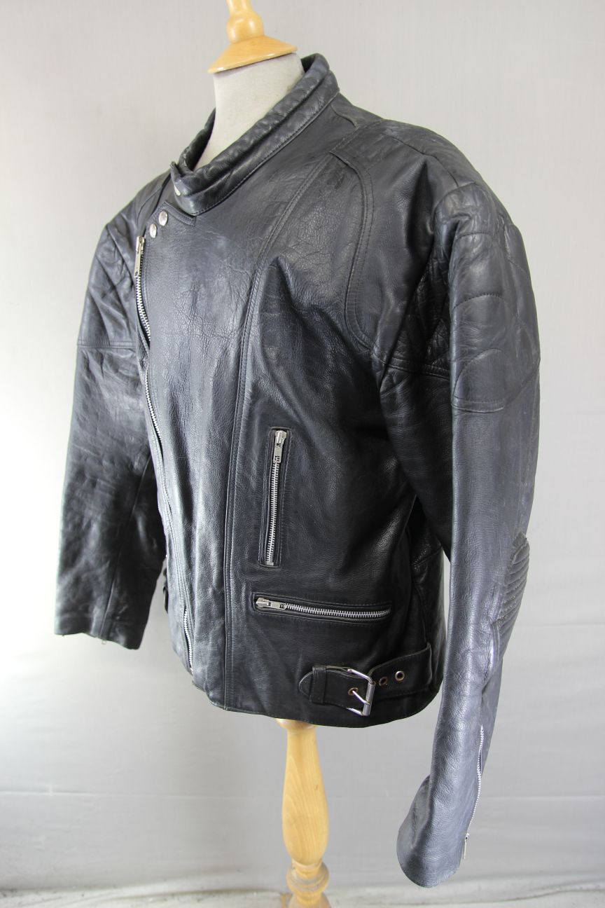 CLASSIC BLACK LEATHER BIKER JACKET 40 INCH/MEDIUM