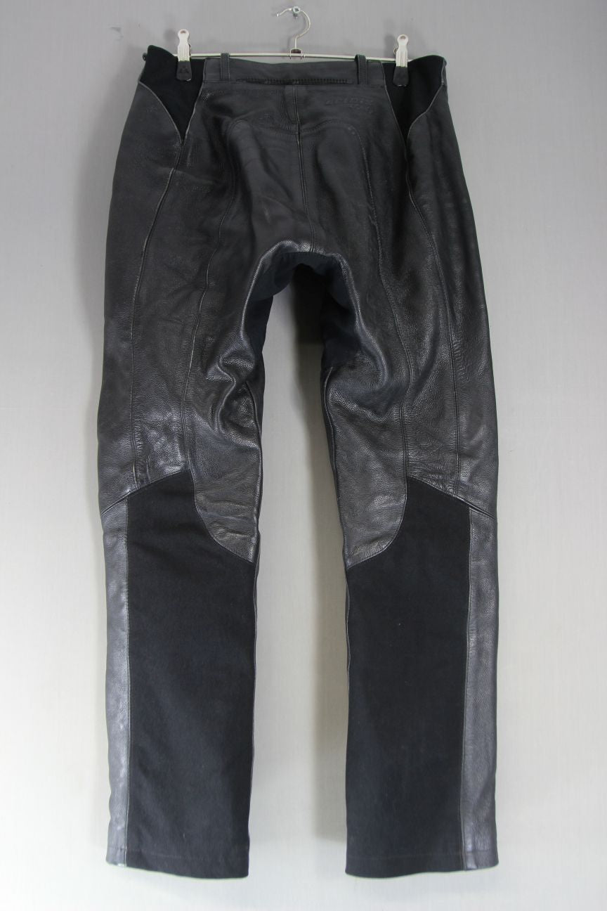 LEWIS LEATHER BLACK BIKER TROUSERS + CE ARMOUR SIZE 10: WAIST 32"/INSIDE LEG 31"