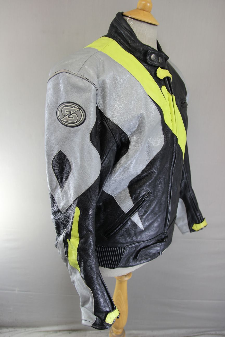 SWIFT INNOVATION LEATHER BIKER JACKET WITH THERMAL LINING 42-44 INCH/LARGE