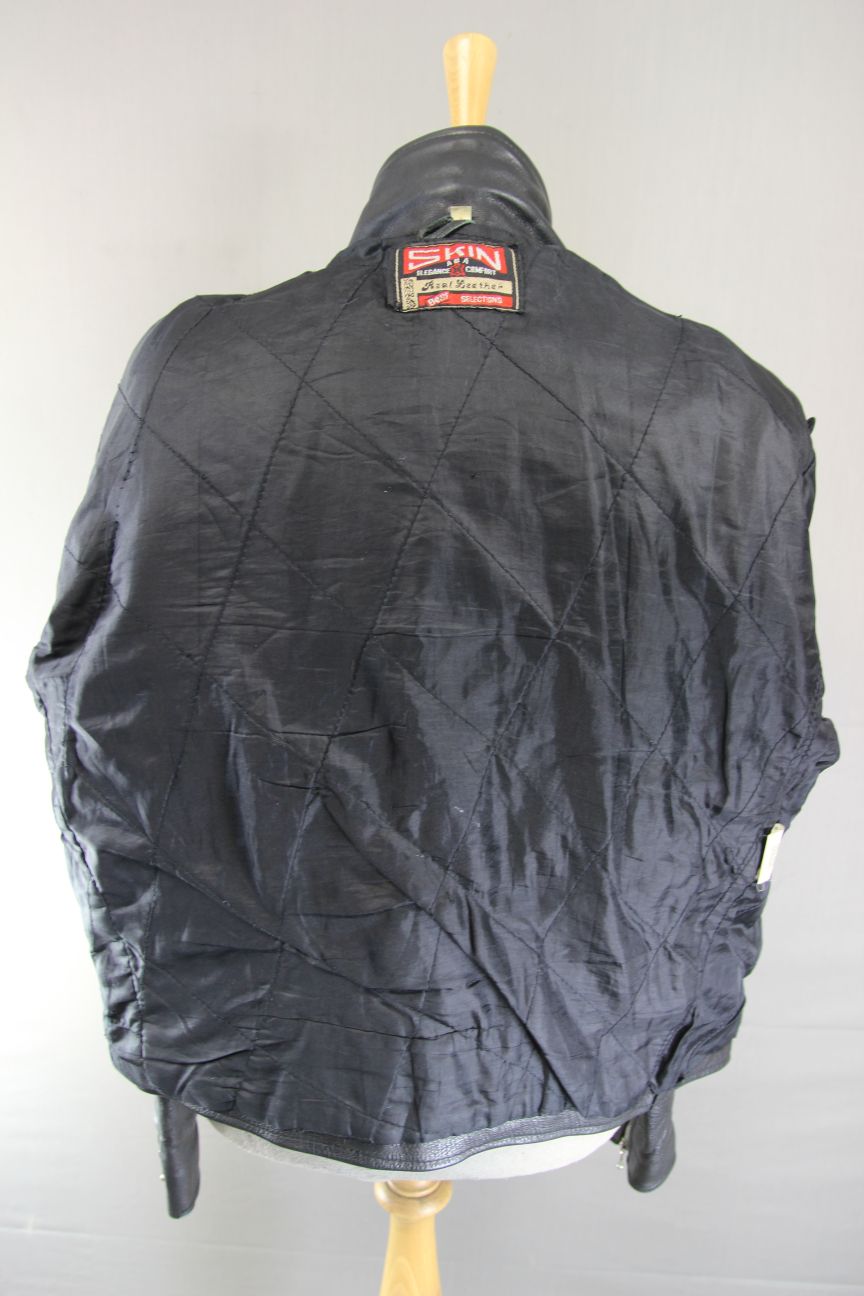 VINTAGE 1970's/1980's PUNK ROCK SKIN COWHIDE LEATHER BLACK BIKER JACKET 44-46 IN