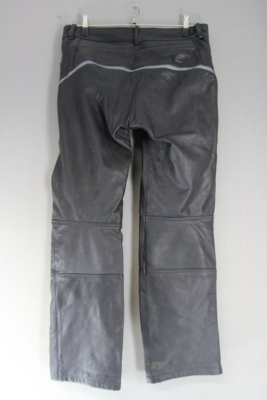 MP-ASU BLACK LEATHER BIKER TROUSERS WITH CE ARMOUR: WAIST 34-36"/INSIDE LEG 31"