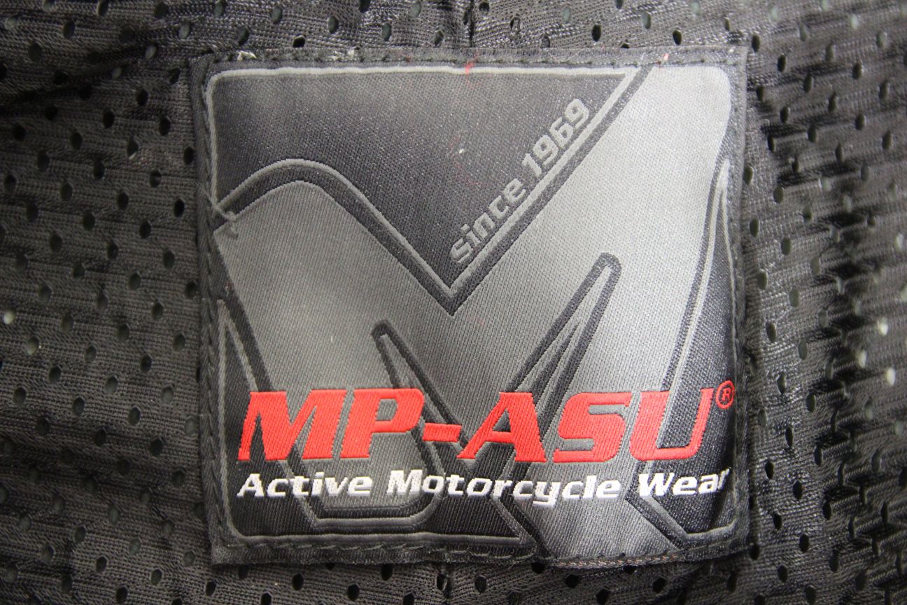 MP-ASU BLACK LEATHER BIKER TROUSERS WITH CE ARMOUR: WAIST 34-36"/INSIDE LEG 31"