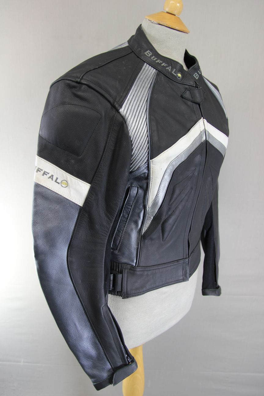 BUFFALO BLACK & SILVER LEATHER BIKER JACKET WITH REMOVABLE CE ARMOUR: SIZE 14