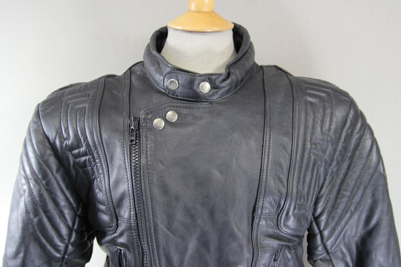 CLASSIC AKITO T-FORCE PLUS BLACK LEATHER BIKER JACKET 40-42 INCH CHEST