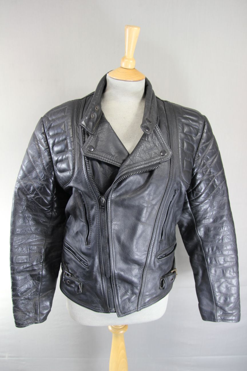 ROCHELLE DESIGN CLASSIC BLACK LEATHER BIKER JACKET WITH FOLD DOWN COLLARS 38-40"