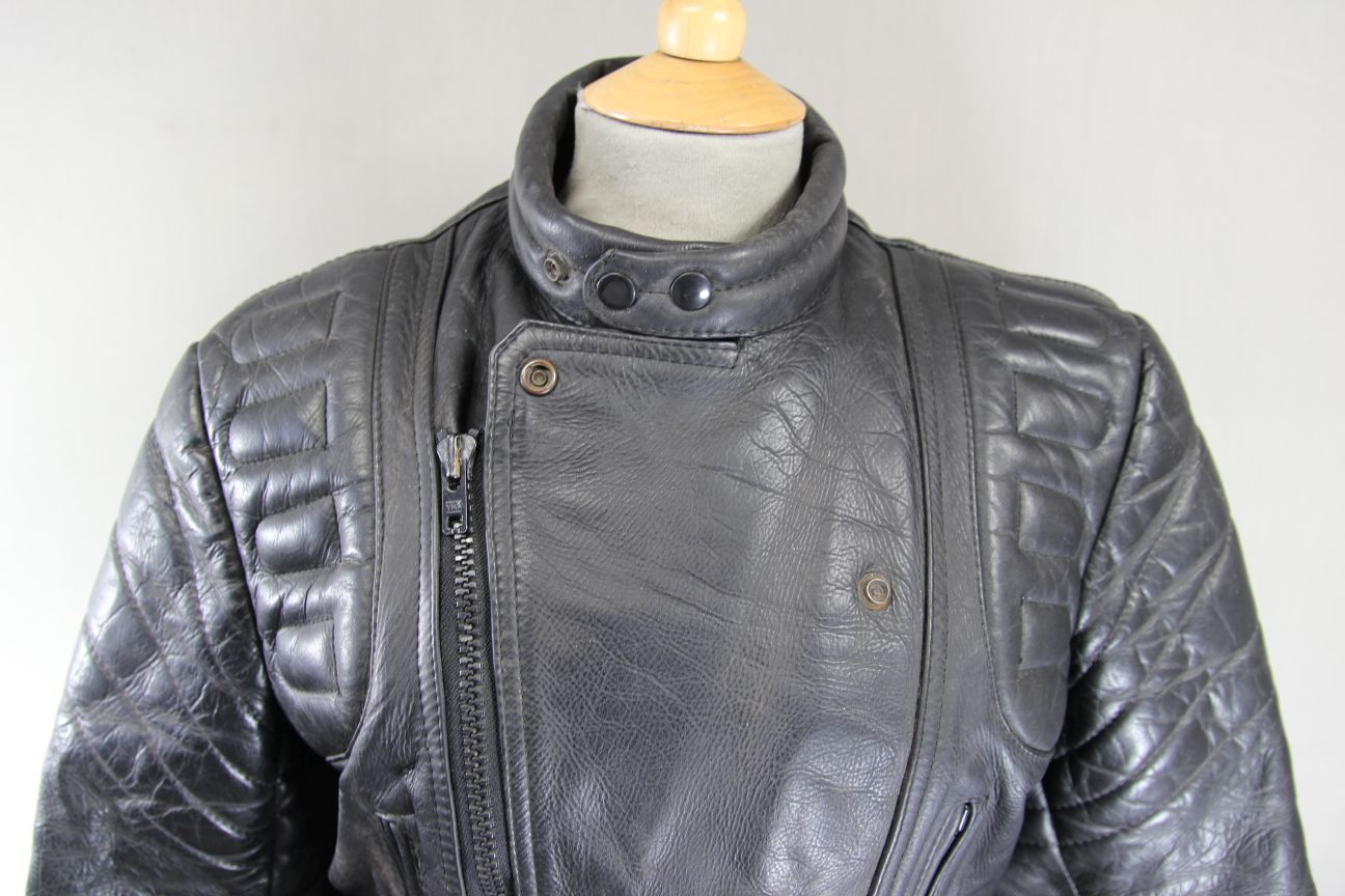 ROCHELLE DESIGN CLASSIC BLACK LEATHER BIKER JACKET WITH FOLD DOWN COLLARS 38-40"