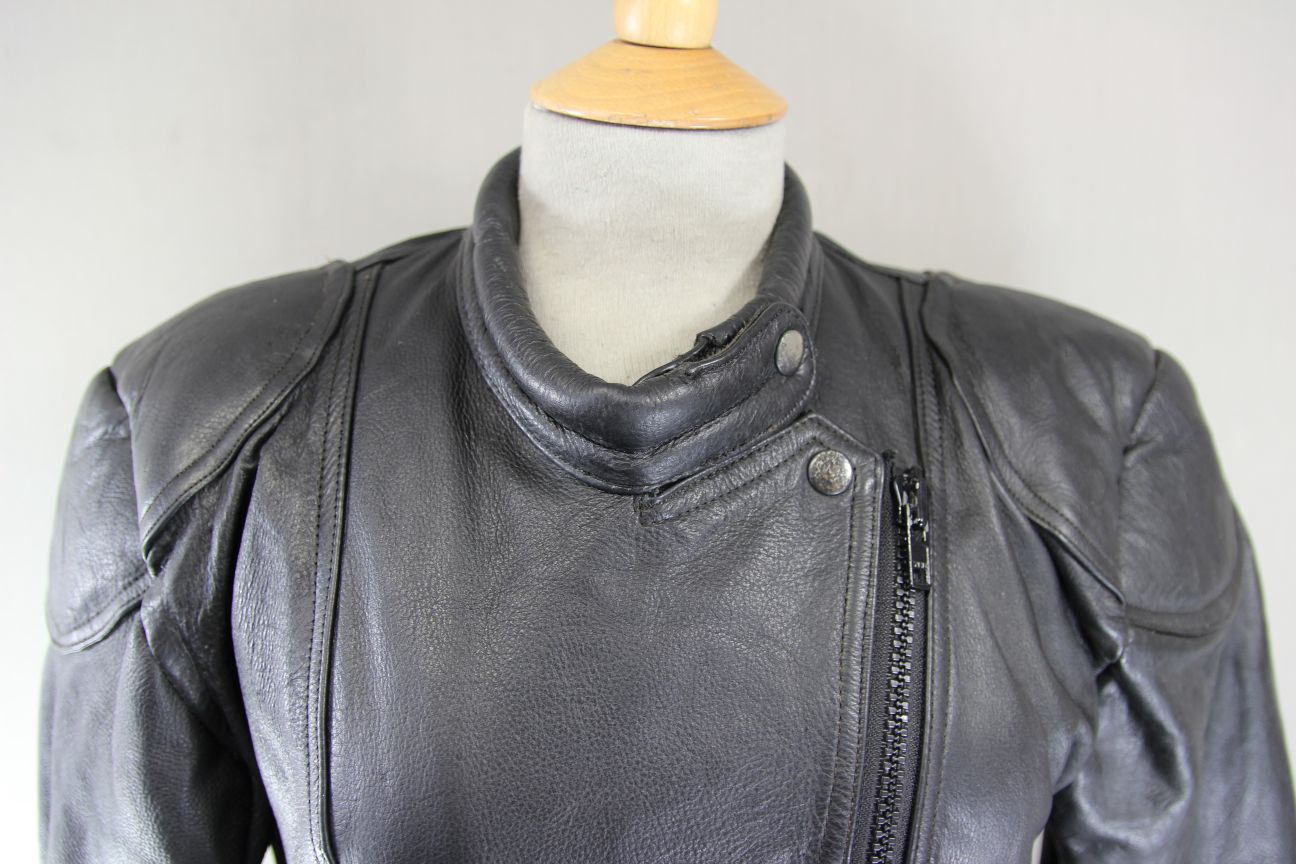 DYNAMIC LEATHERS CLASSIC BLACK BIKER JACKET: SIZE 14 36-38 INCH CHEST