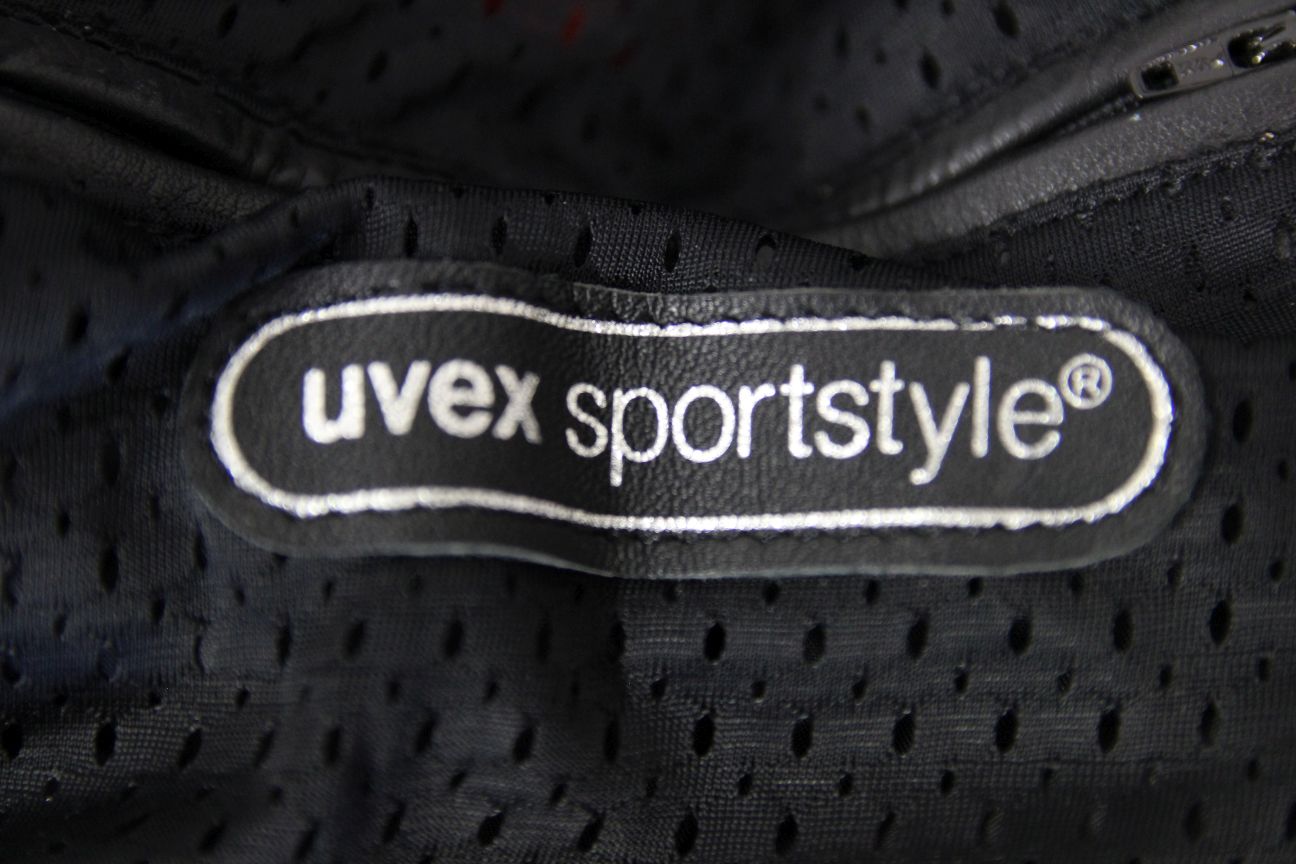 VINTAGE 80'S BLACK, RED & CREAM UVEX SPORTSTYLE LEATHER BIKER JACKET 40-42 INCH