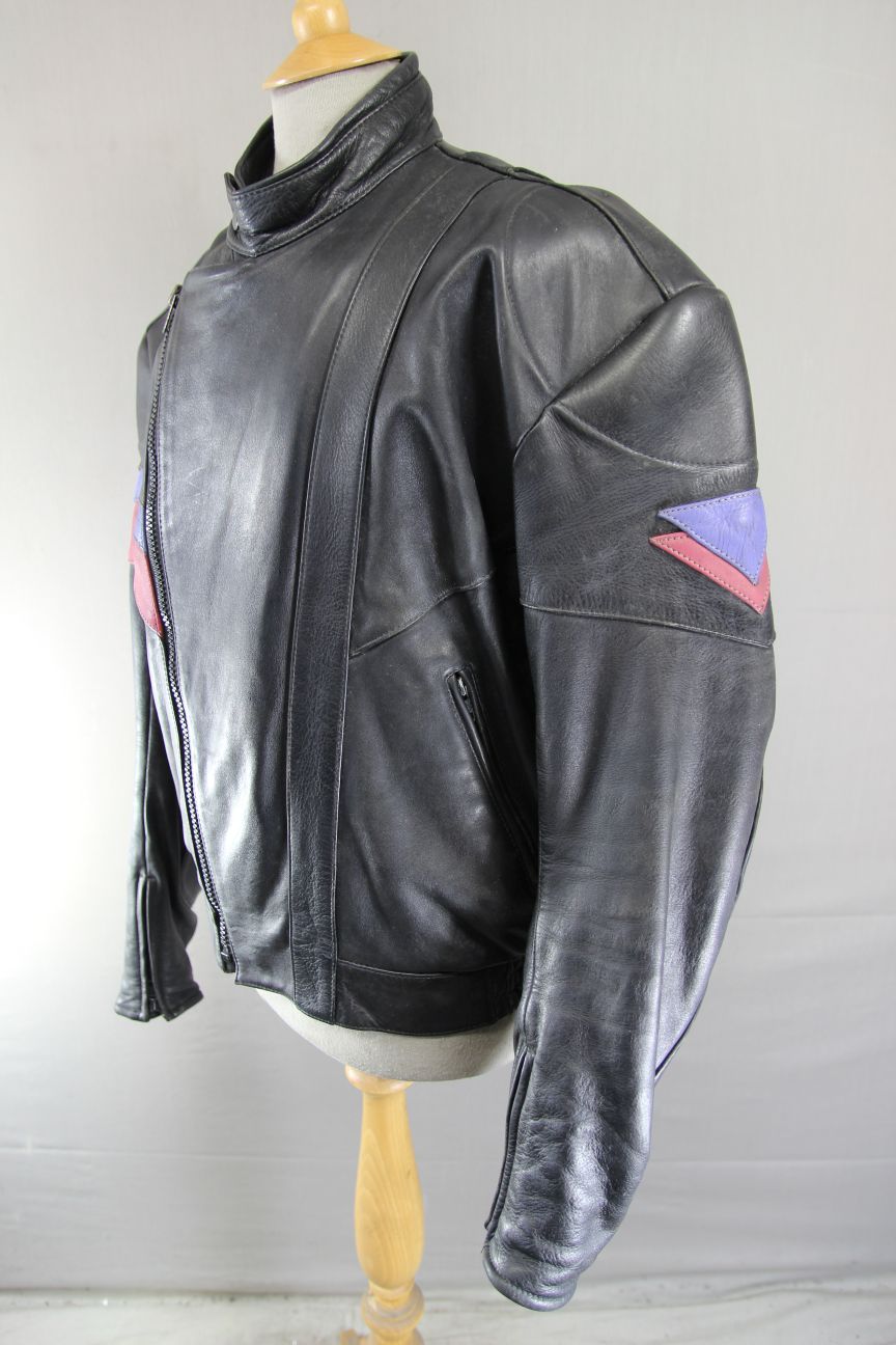 SCHUH VINTAGE 80'S BLACK, LILAC & PINK LEATHER BIKER JACKET 44 INCH CHEST