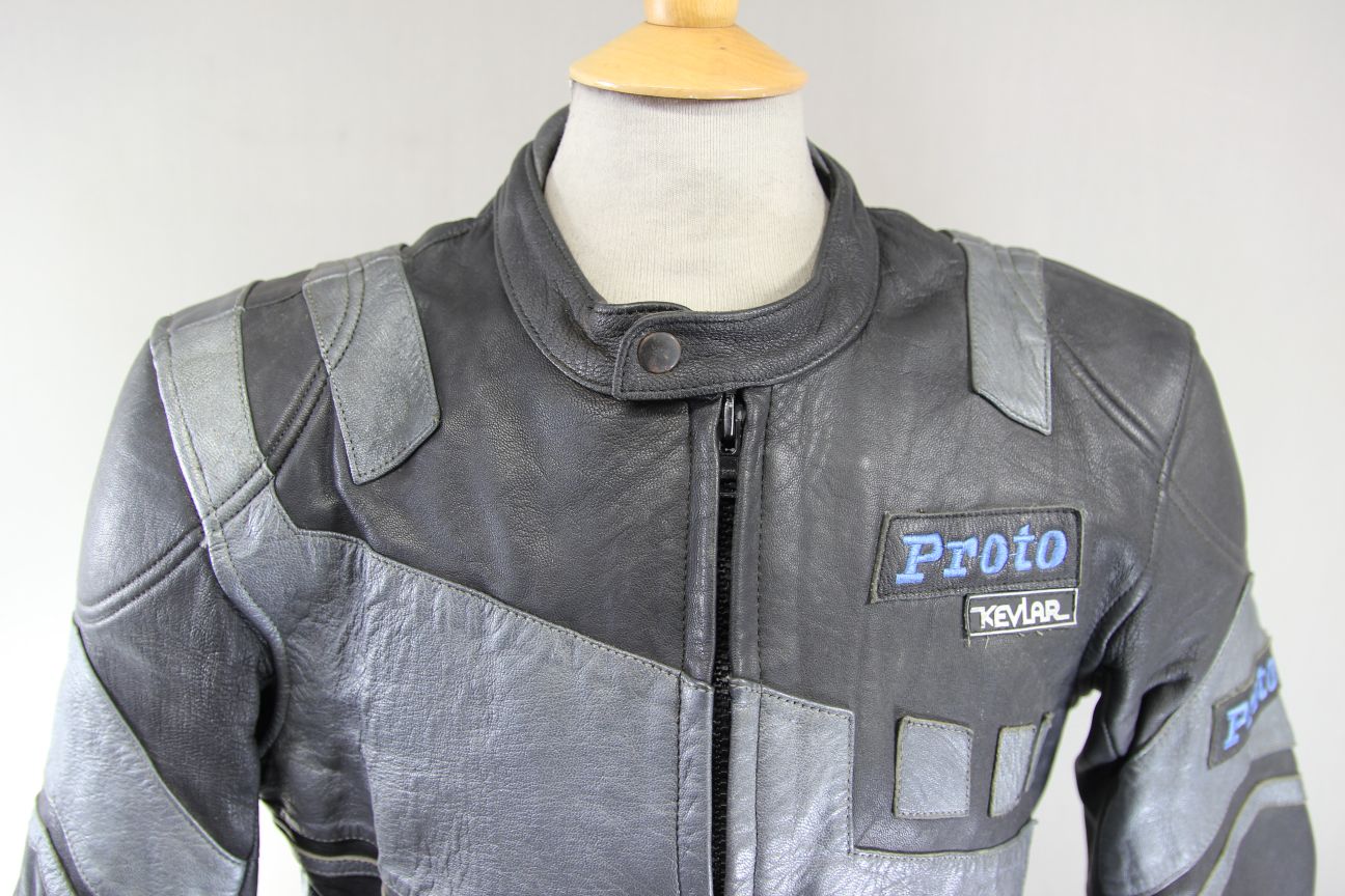 PROTO BLACK & SILVER LEATHER KEVLAR REINFORCED BIKER JACKET WITH PROTECTORS 40IN