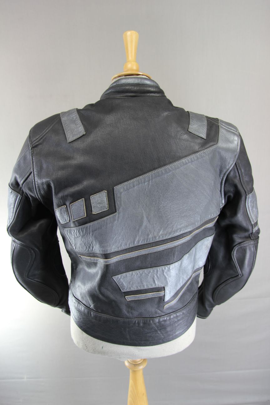 PROTO BLACK & SILVER LEATHER KEVLAR REINFORCED BIKER JACKET WITH PROTECTORS 40IN