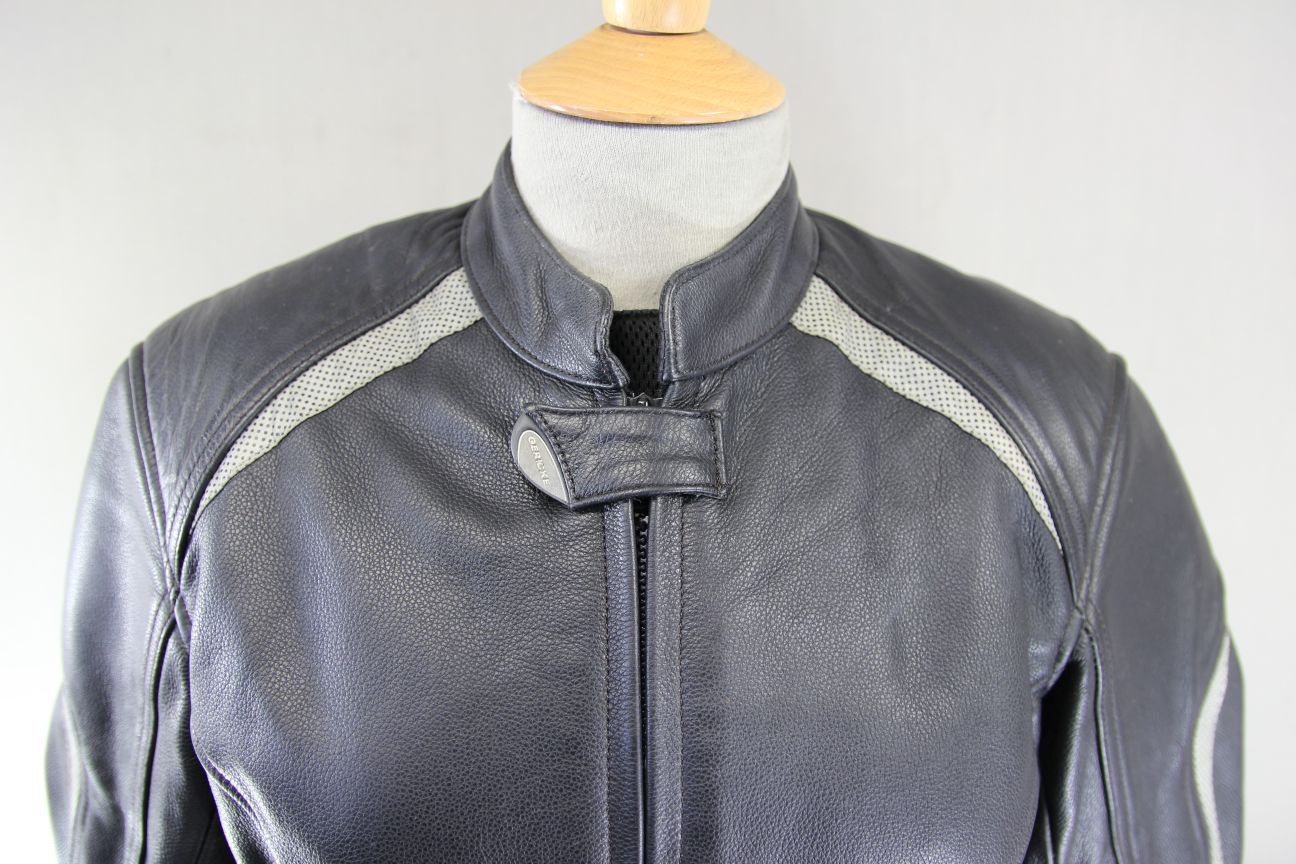 HEIN GERICKE BLACK LEATHER BIKER JKT + BACK, SHOULDER & ELBOW CE ARMOUR: SIZE 10