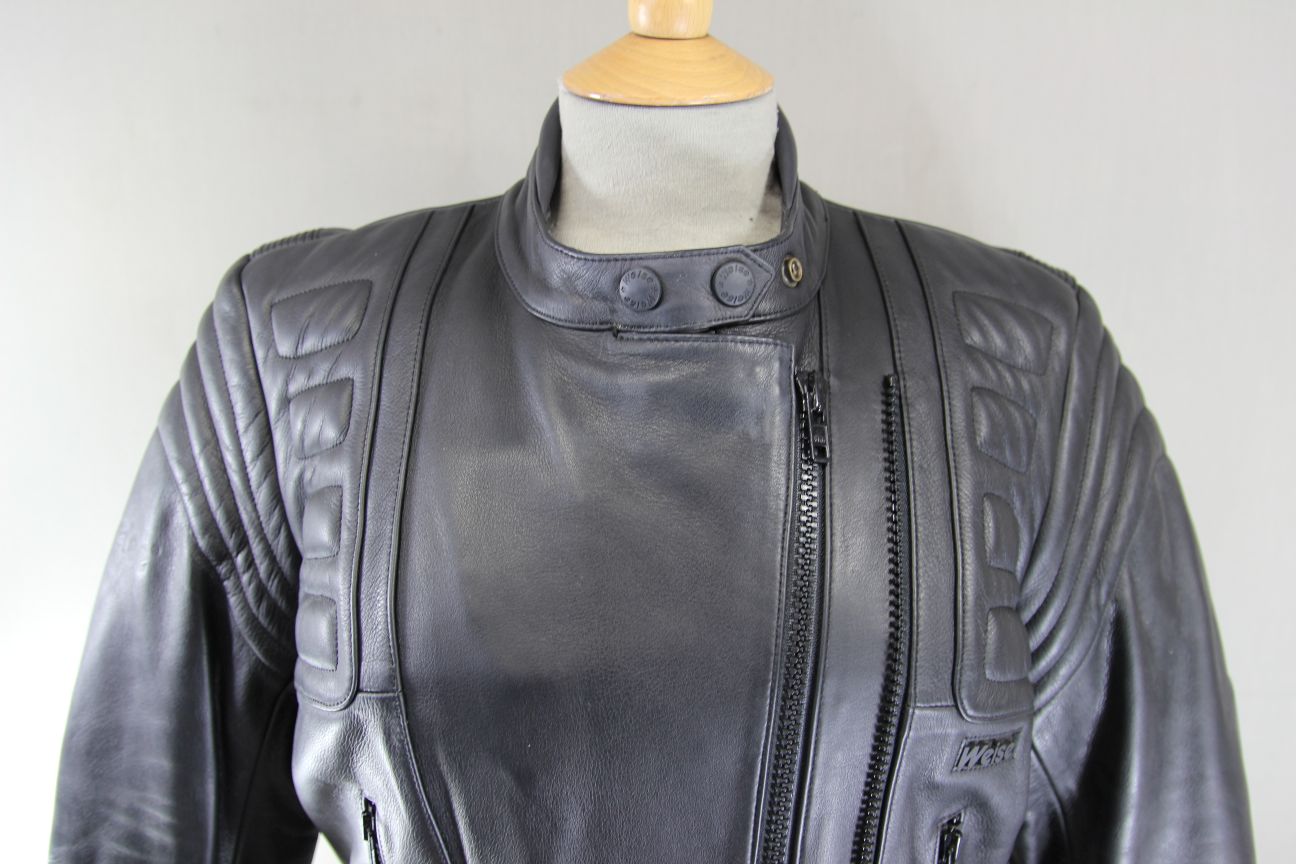 WEISE CLASSIC BLACK LEATHER BIKER JACKET WITH REMOVABLE BACK PROTECTOR: SIZE 12