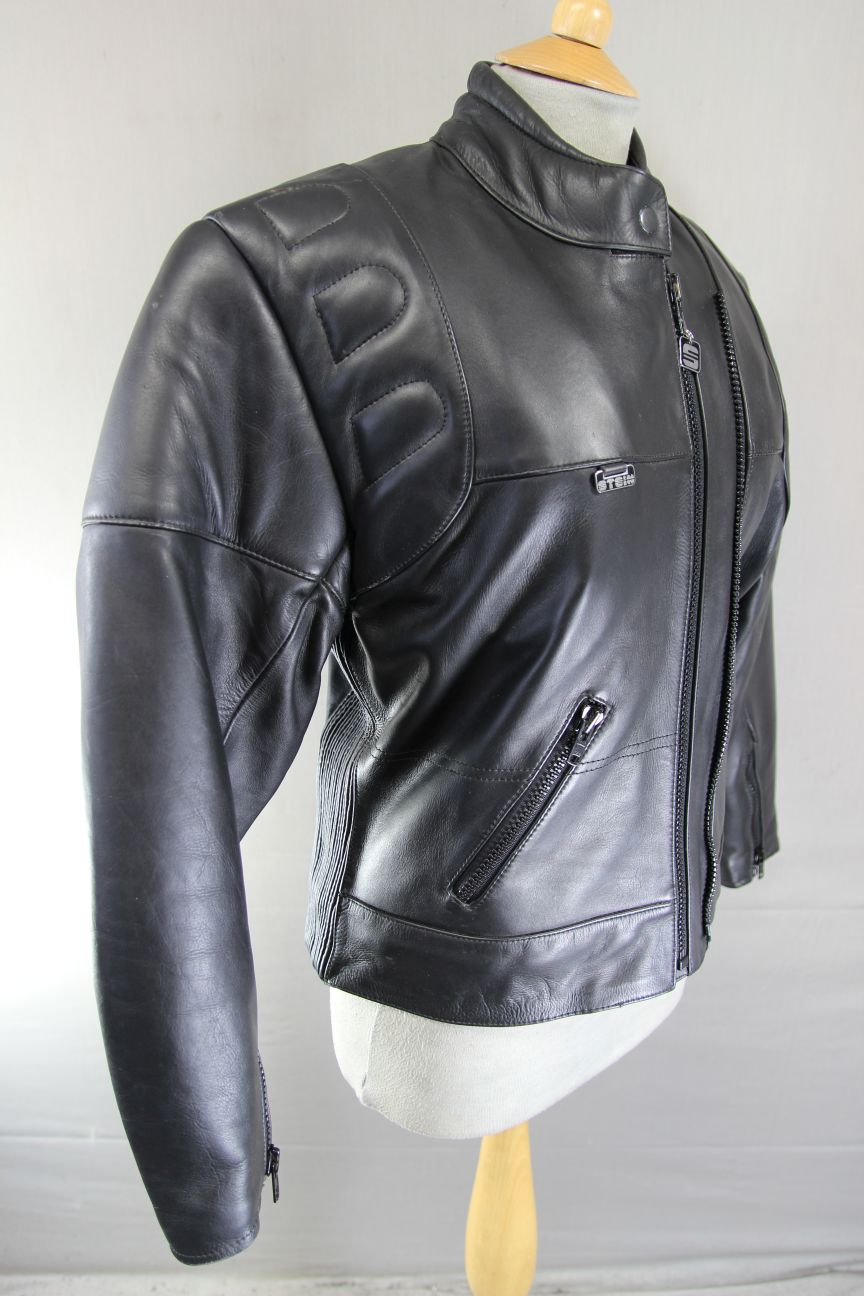 BLACK STEIN LEATHERS BIKER JACKET WITH THERMAL LINING: SIZE 14/36-38 INCH CHEST