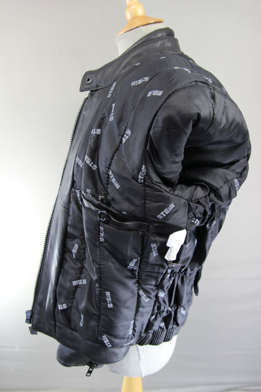 BLACK STEIN LEATHERS BIKER JACKET WITH THERMAL LINING: SIZE 14/36-38 INCH CHEST