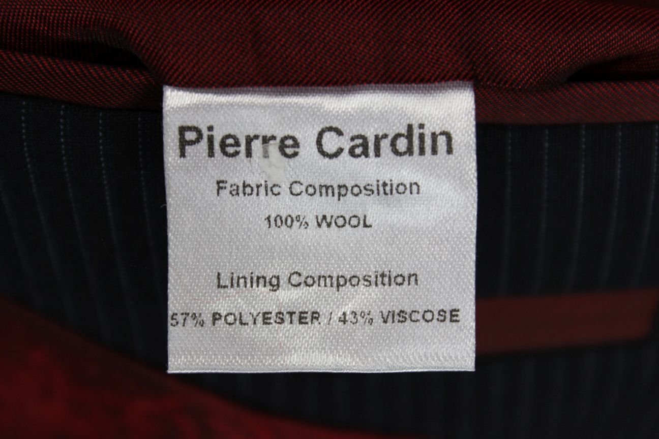 NEW WITH TAGS PIERRE CARDIN PURE WOOL NAVY BLUE PINSTRIPED JACKET 50IN (REG FIT)