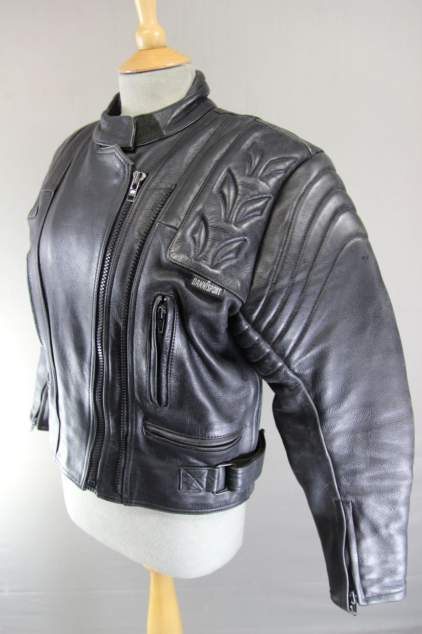 DANNISPORT CLASSIC BLACK COWHIDE LEATHER BIKER JACKET: SIZE 12 34-36 INCH CHEST
