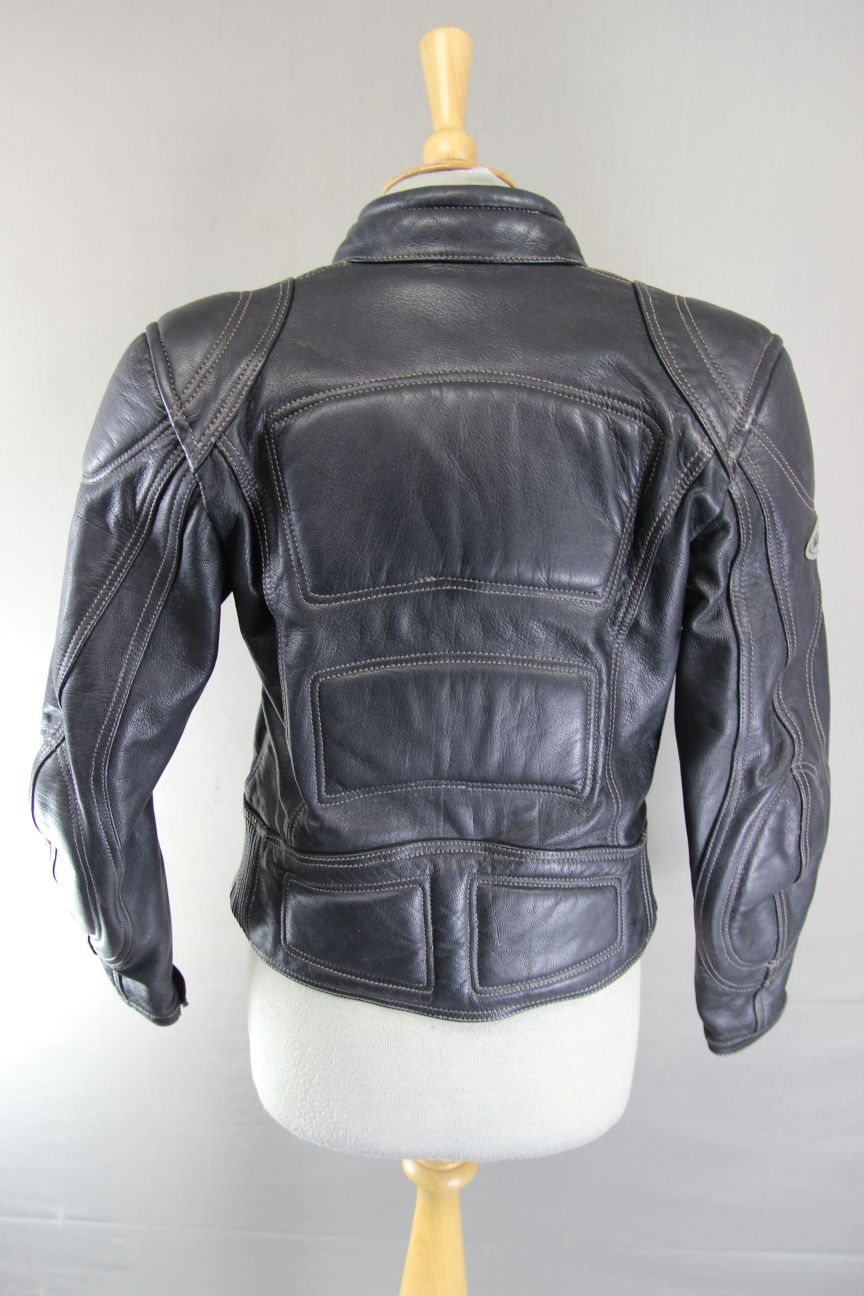 ASHMAN BLACK LEATHER BIKER JACKET WITH BACK, SHOULDER & ELBOW CE ARMOUR: SIZE 12