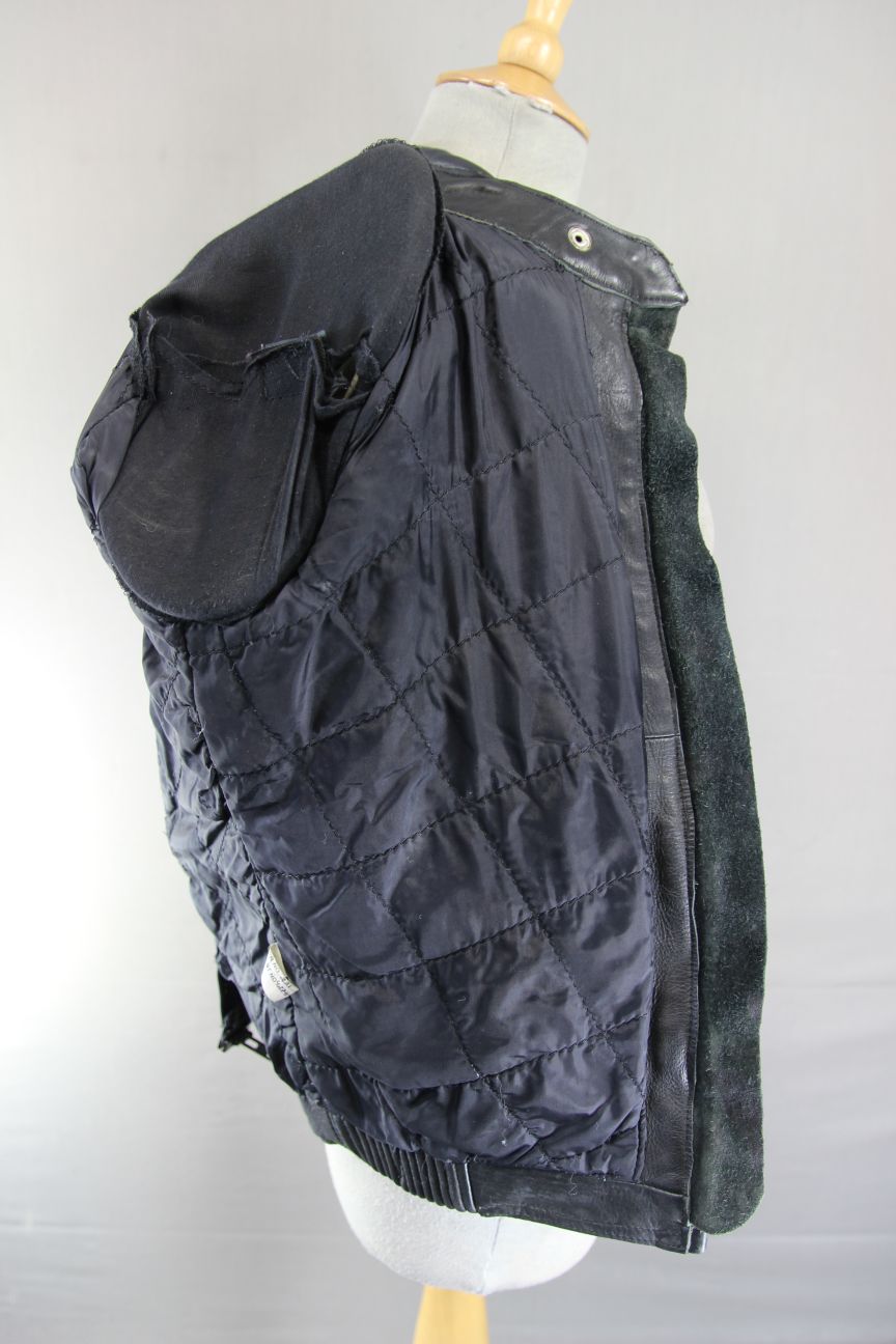 RHINO BRITISH DESIGNED BLACK COWHIDE LEATHER BIKER JACKET + PROTECTORS: SIZE 10