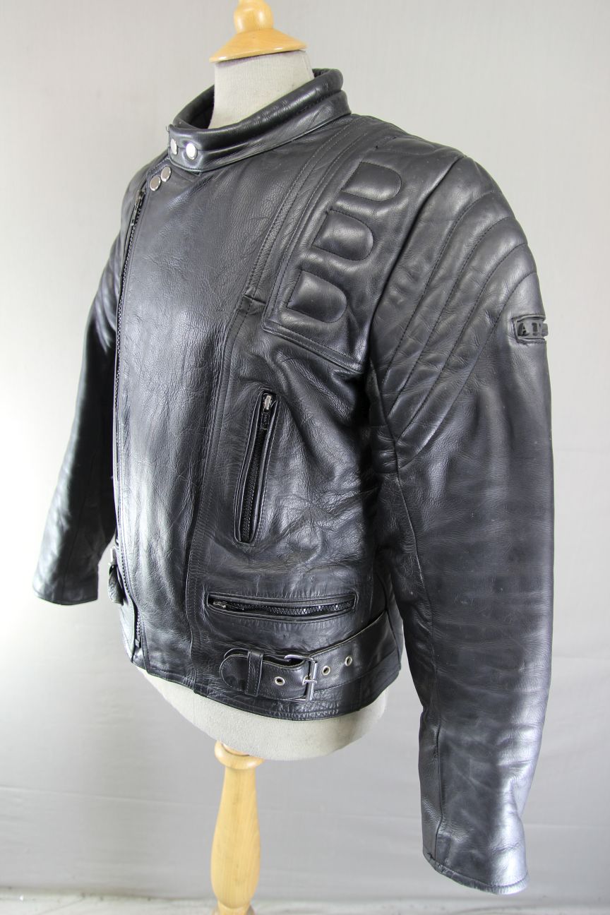 APACHE LEATHERS CLASSIC BLACK BIKER JACKET 38 INCH CHEST/MEDIUM