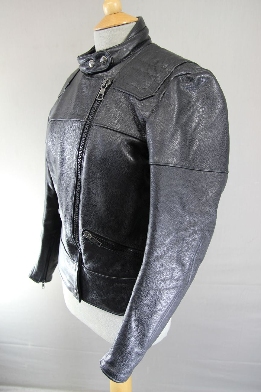 CLASSIC BRITISH MADE BLACK TT LEATHERS INTERNATIONAL BIKER JACKET: SIZE 8
