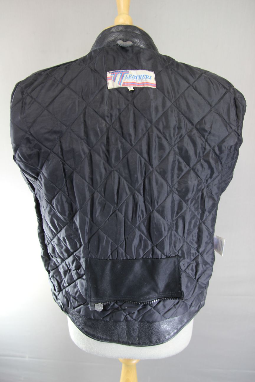 CLASSIC BRITISH MADE BLACK TT LEATHERS INTERNATIONAL BIKER JACKET: SIZE 8