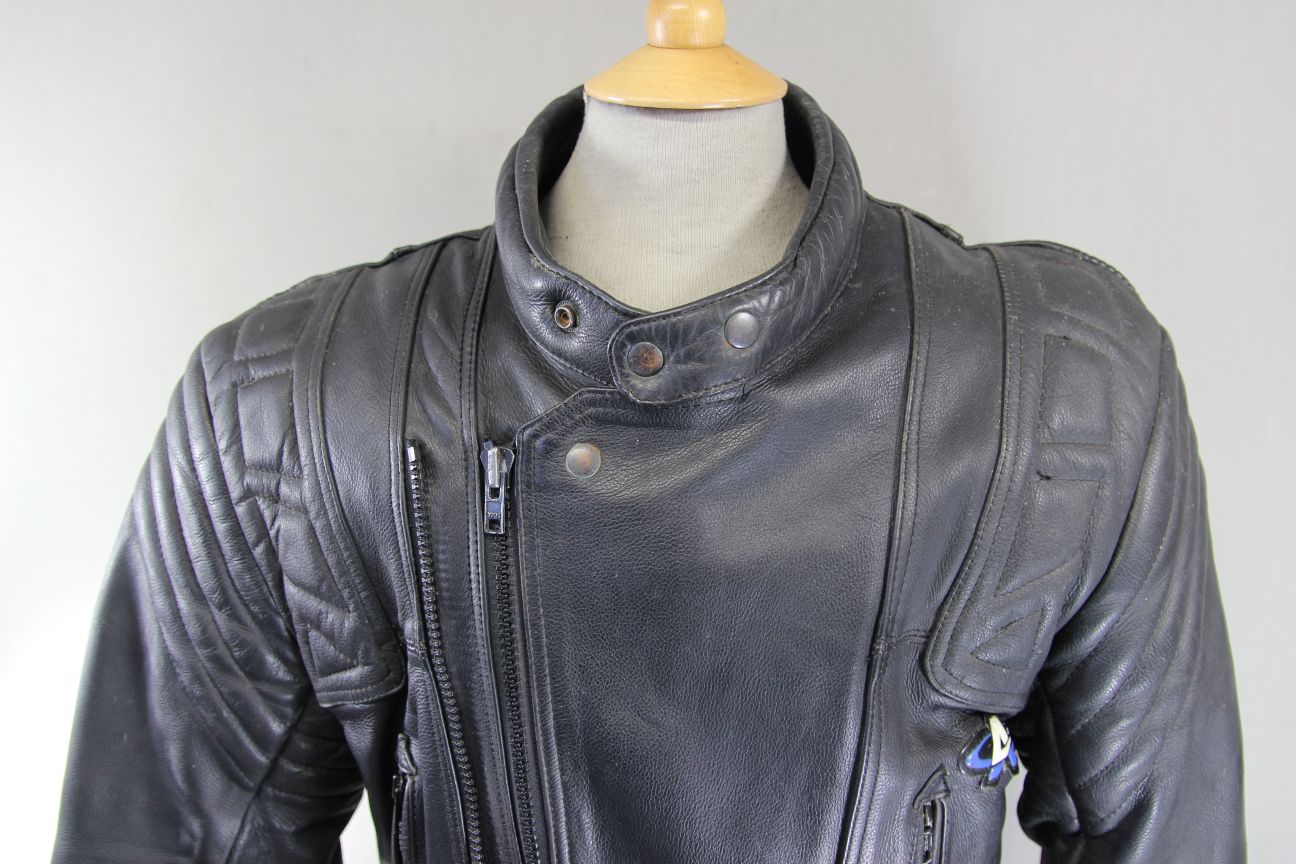 AKITO BLACK LEATHER BIKER JACKET WITH BACK, SHOULDER & ELBOW CE ARMOUR 40-42 IN