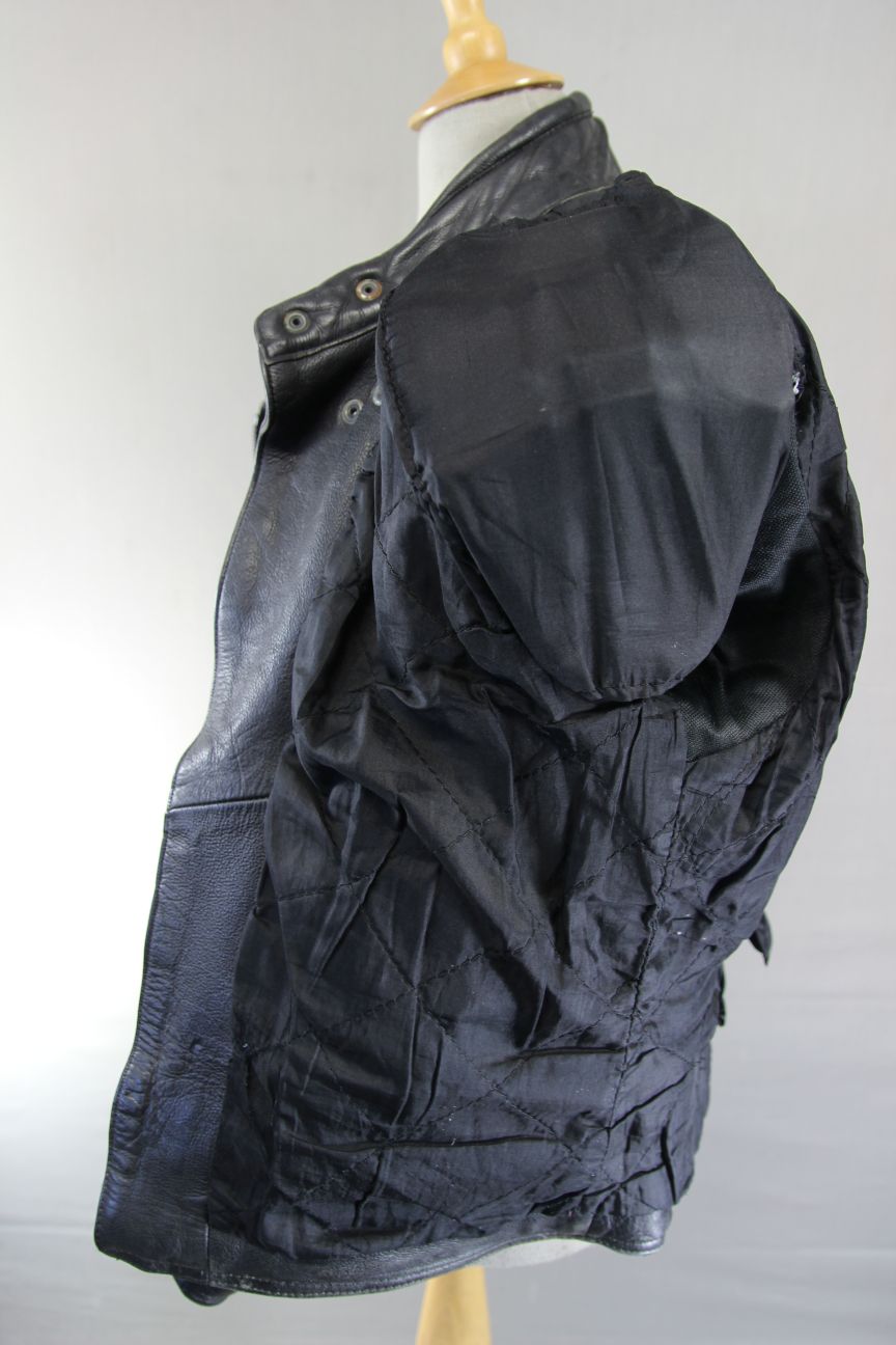 AKITO BLACK LEATHER BIKER JACKET WITH BACK, SHOULDER & ELBOW CE ARMOUR 40-42 IN