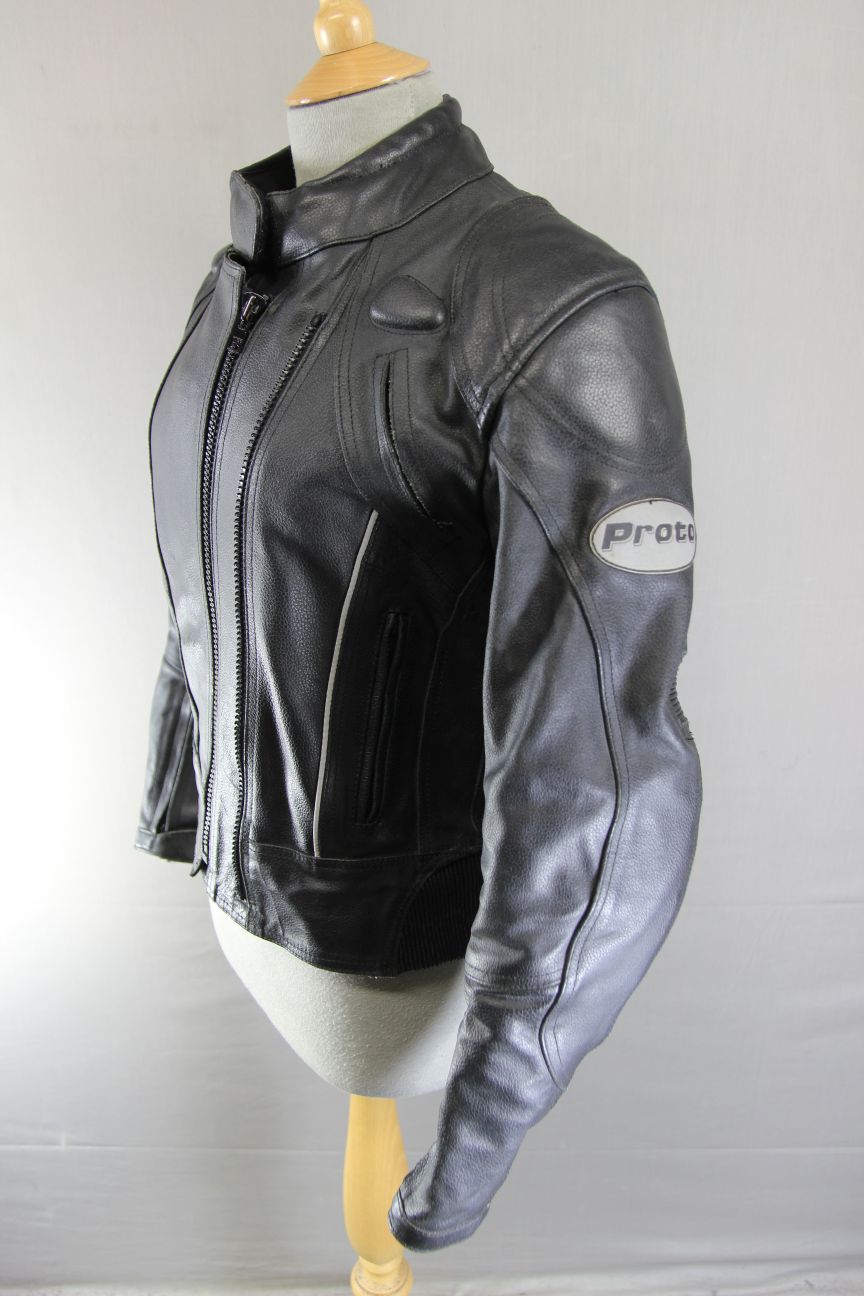 PROTO BLACK LEATHER BIKER JACKET WITH BACK, SHOULDER & ELBOW PROTECTORS: SIZE 12