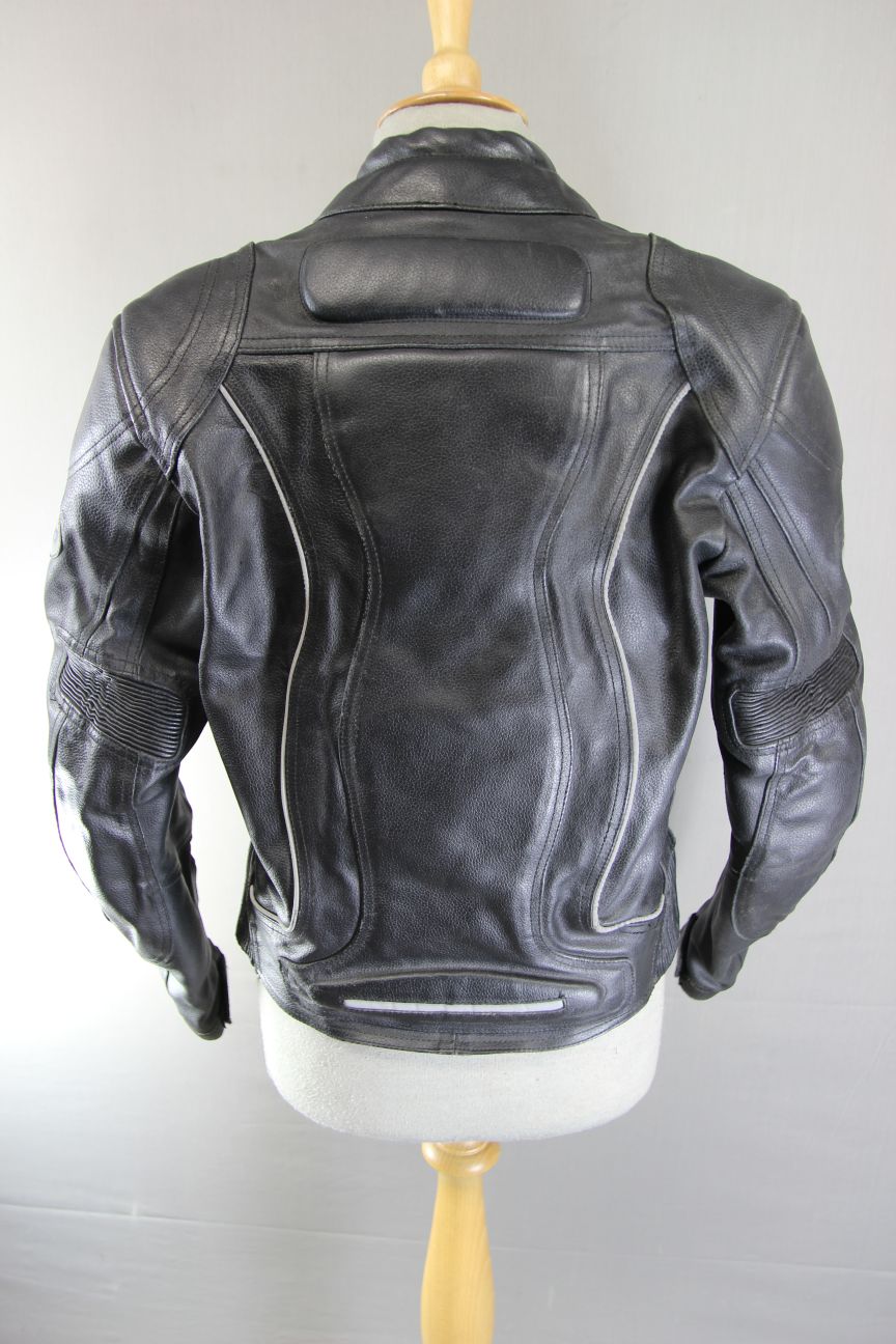 PROTO BLACK LEATHER BIKER JACKET WITH BACK, SHOULDER & ELBOW PROTECTORS: SIZE 12