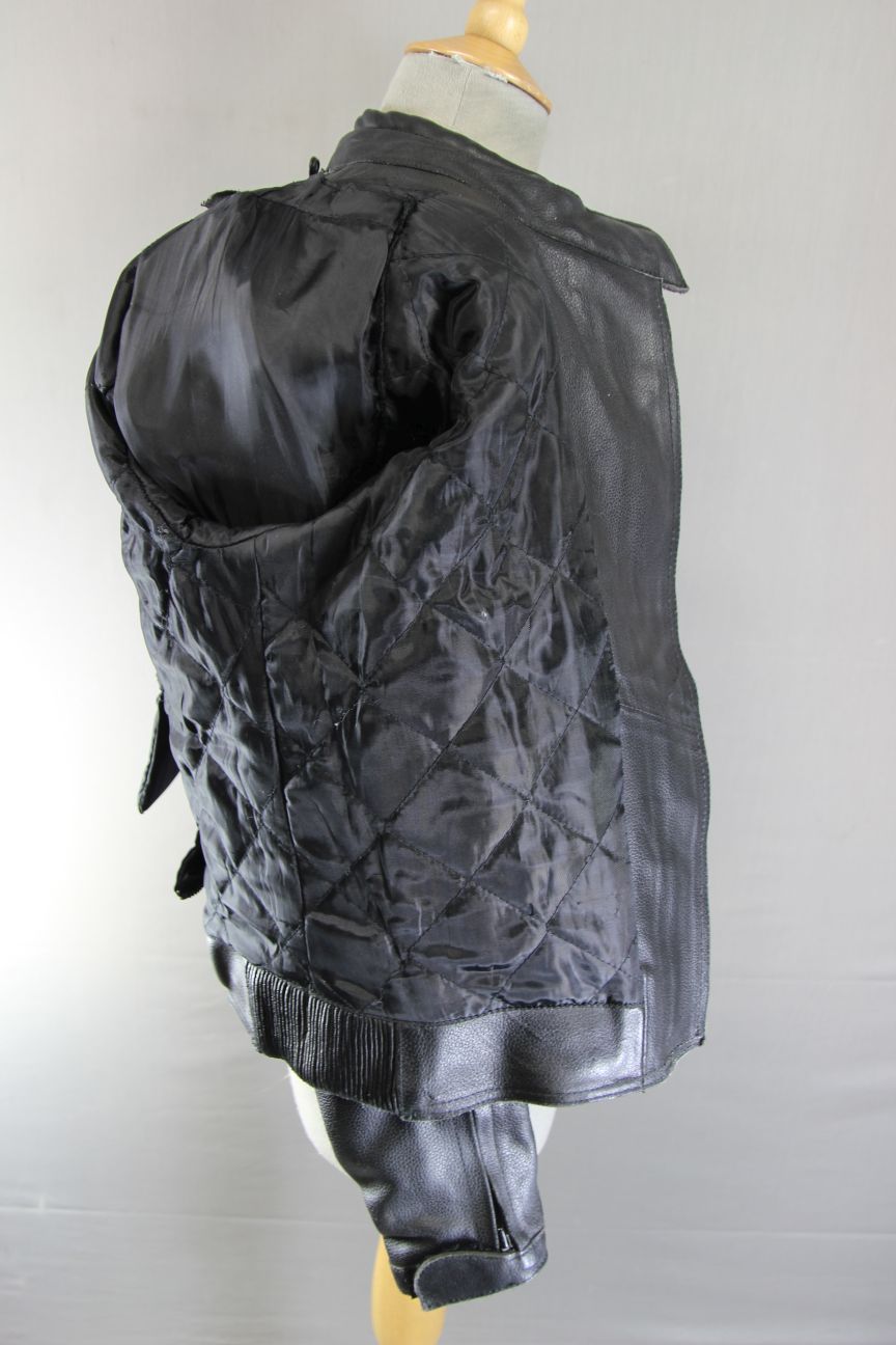PROTO BLACK LEATHER BIKER JACKET WITH BACK, SHOULDER & ELBOW PROTECTORS: SIZE 12