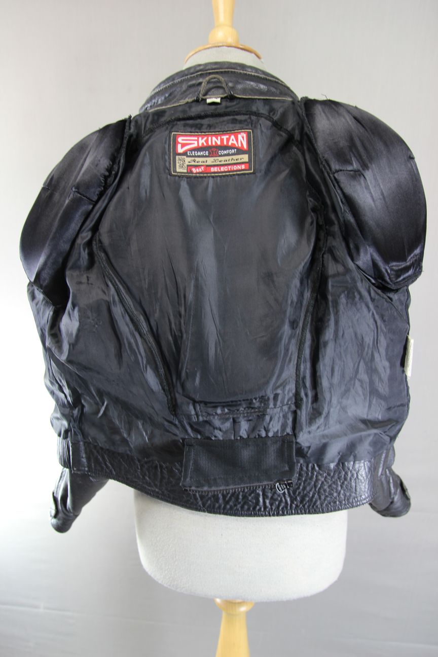 SKINTAN BLACK & RED LEATHER BIKER JACKET WITH REMOVABLE PROTECTORS 34 INCHES/XS