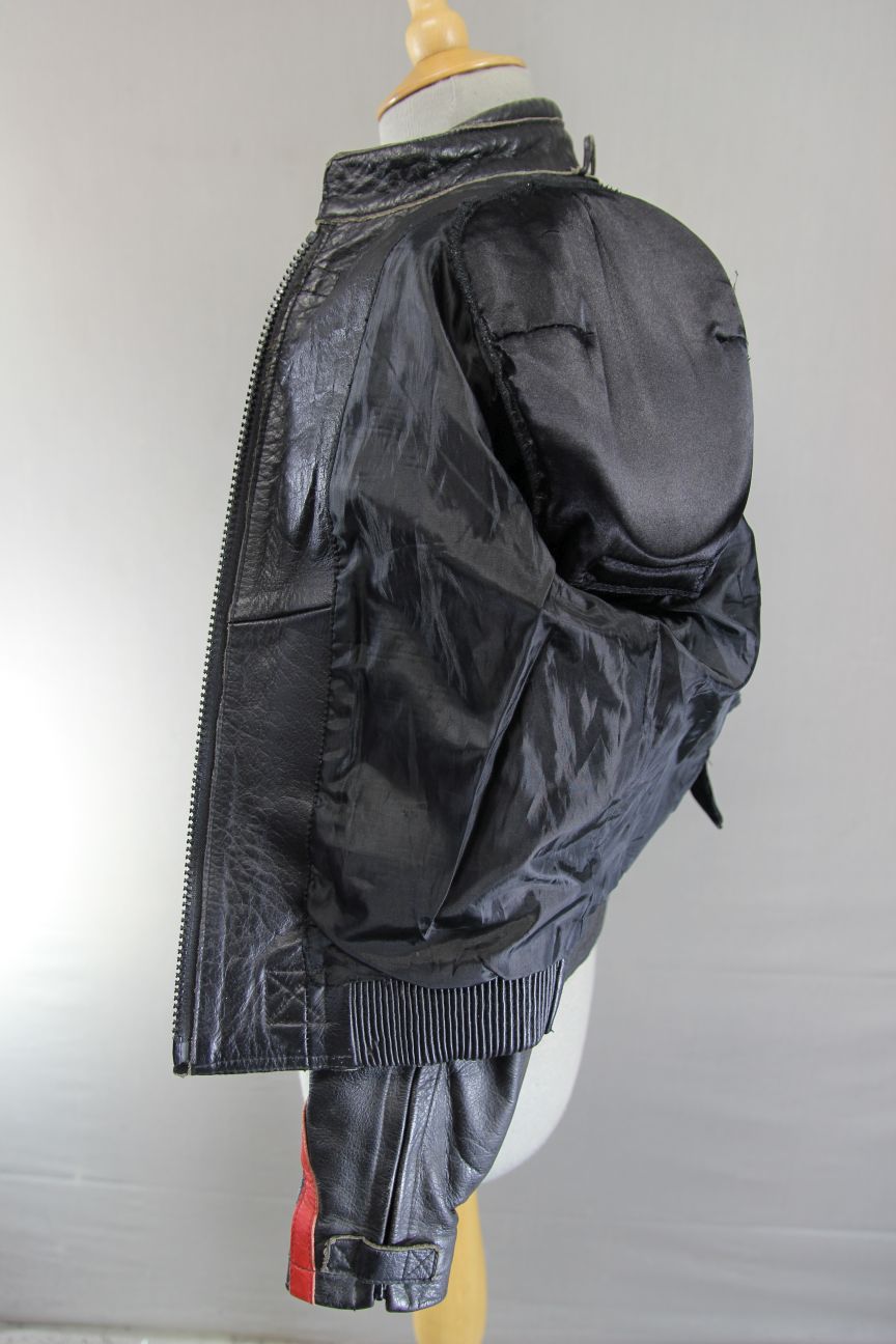 SKINTAN BLACK & RED LEATHER BIKER JACKET WITH REMOVABLE PROTECTORS 34 INCHES/XS